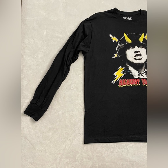 AC⚡️DC HIGHWAY TO HELL LONG SLEEVE T-SHIRT (SMALL,MEDIUM,LARGE) (NEW) - Picture 3 of 13